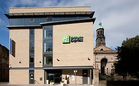 Holiday Inn Express Edinburgh – Royal Mile